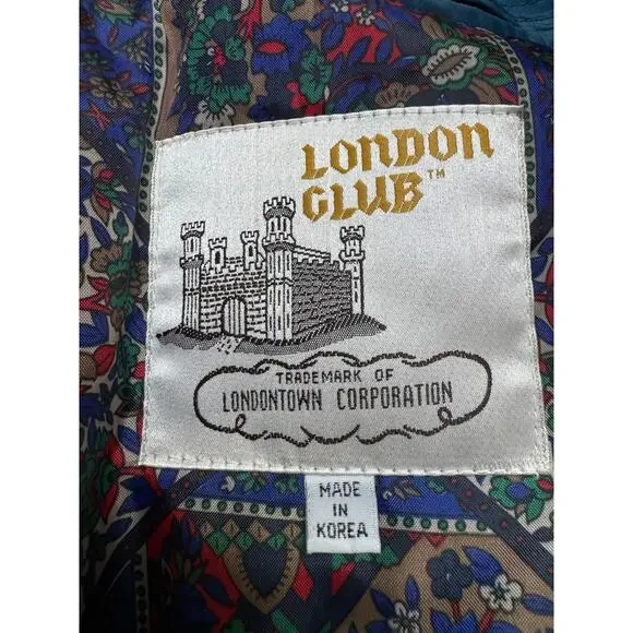 Women's Vintage London Club Trench Coat, Size 6P - Picture 10 of 13